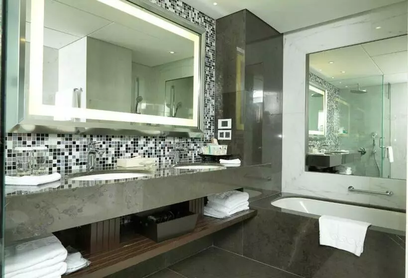 سوییت پرستیژ, Sofitel Beirut Le Gabriel
