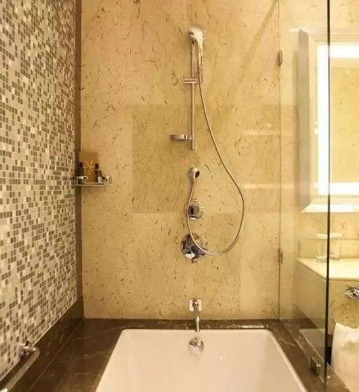 سوییت جونیور, Sofitel Beirut Le Gabriel