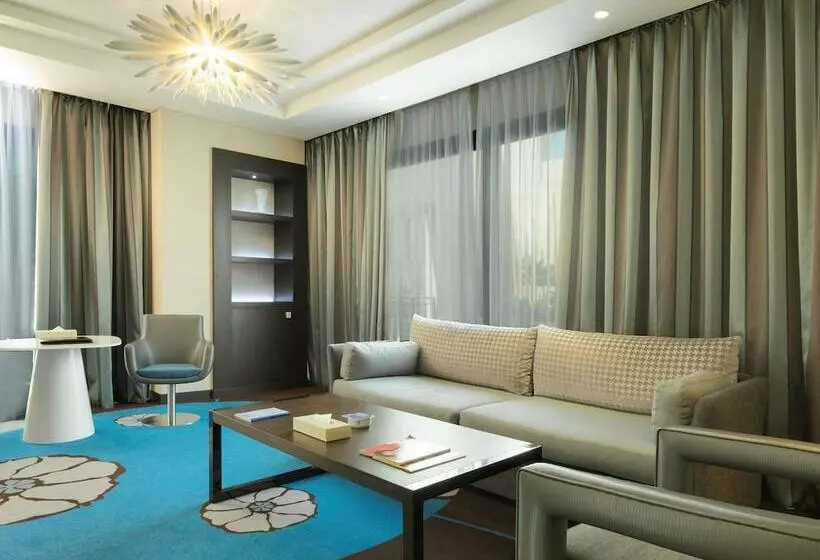 سوییت پرستیژ, Sofitel Beirut Le Gabriel