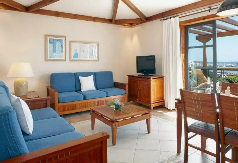 سوییت, Princesa Yaiza Suite Hotel Resort