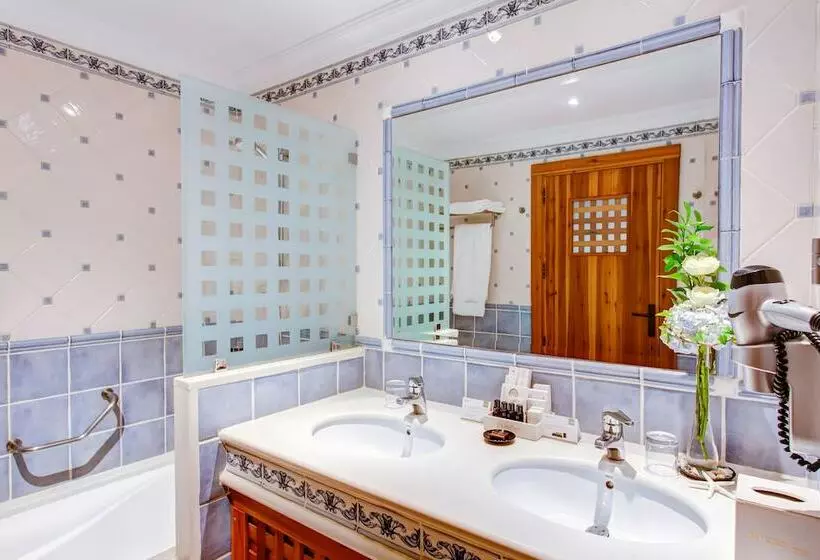 سوییت جونیور با چشمانداز دریا, Princesa Yaiza Suite Hotel Resort