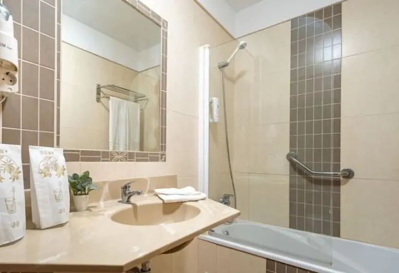 חדר סטנדרט עם נוף, Skyview Hotel by LIVVO