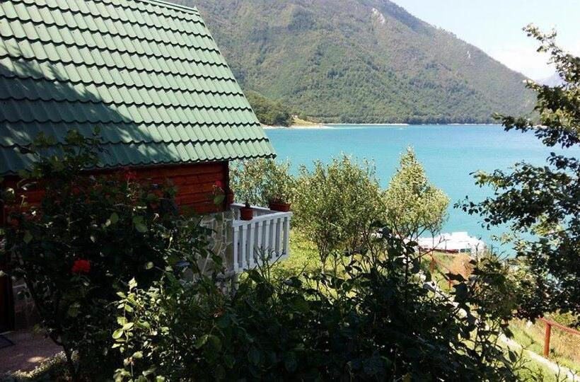 بنگله خانوادگی, B&b Konak