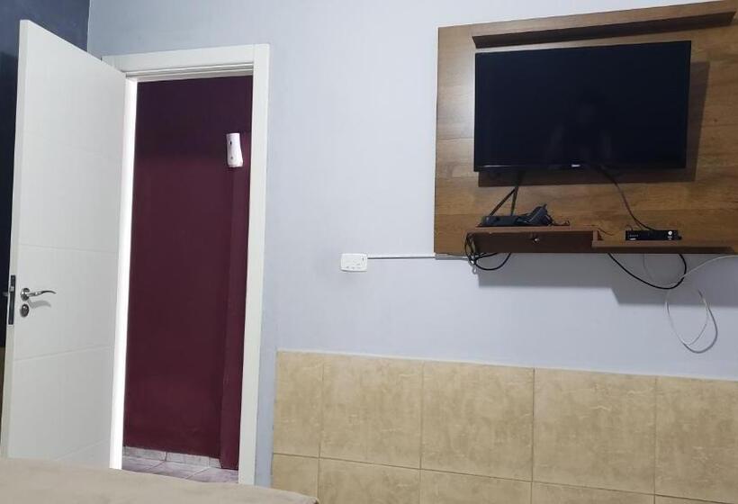 غرفة قياسية ثلاثية مع حمام خارجي, Casa Capitólio I