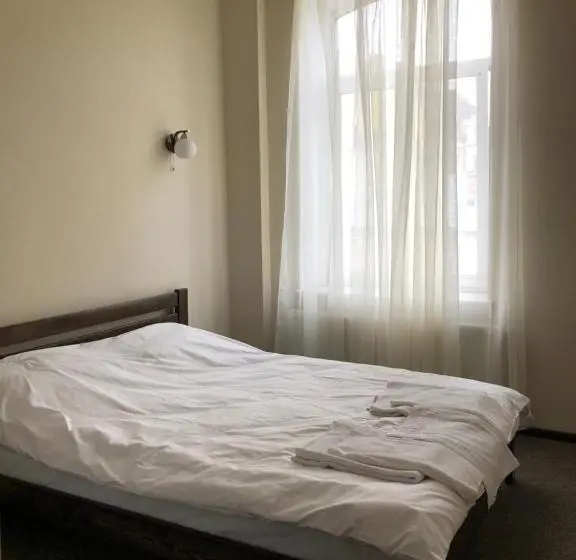اتاق استاندارد, El Mundo Apartments