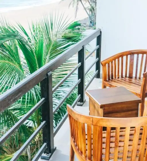اتاق استاندارد با بالکن و چشم‌انداز دریا, Ocean Edge Hikka
