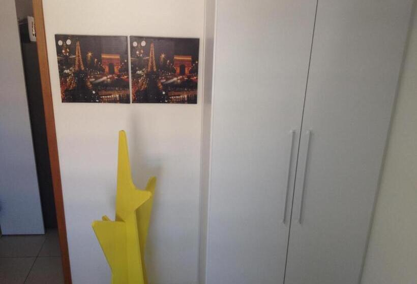 דירת חדר נוף לבריכה, Moderno Flat Malawi