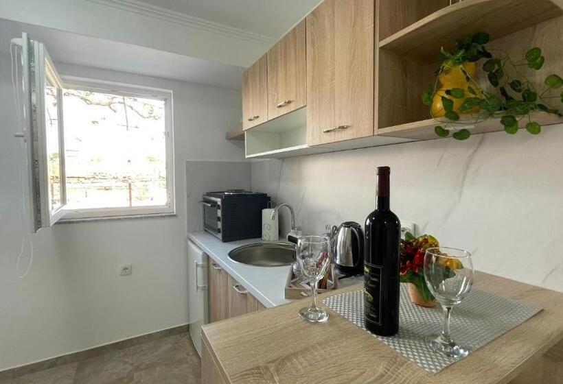 استودیو استاندارد با چشمانداز باغ, Apartman Mim