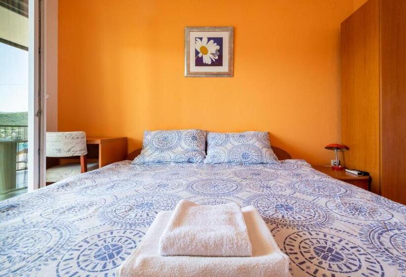 اتاق استاندارد با چشم‌انداز دریا, Apartments & Rooms Leon