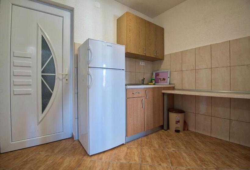 اتاق استاندارد با چشم‌انداز دریا, Apartments & Rooms Leon