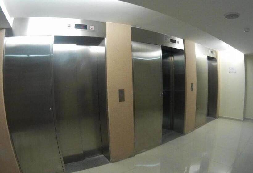 חדר סטנדרט לשלושה, Cyber Studio Apartment