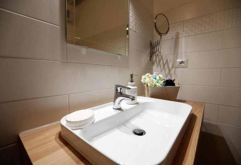 سوییت جونیور لوکس, La Maison De Charmes