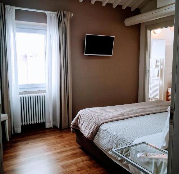 اتاق لوکس, La Maison De Charmes