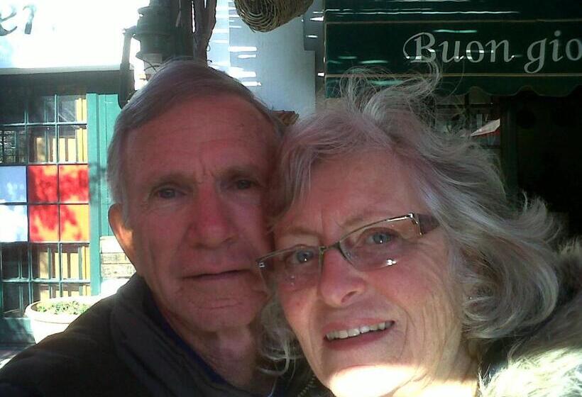 디럭스 스위트, Peace Cottage