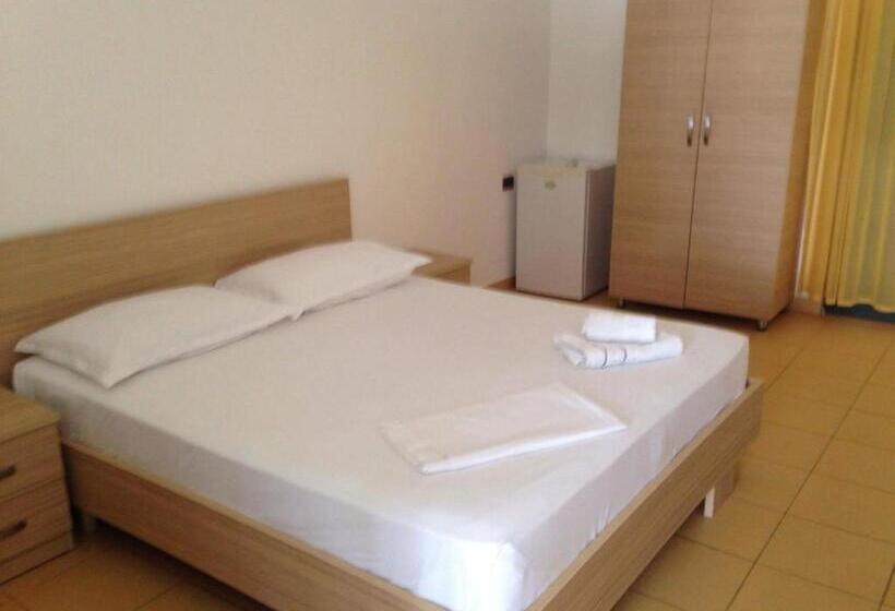 Triple Room Sea View, Villa Petro Dhermi