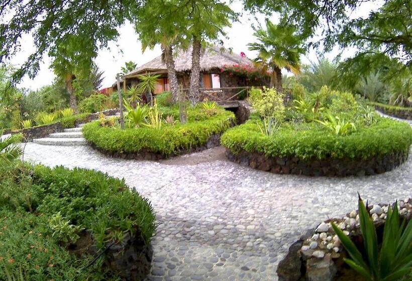اتاق استاندارد چهار تخته, Casa De France