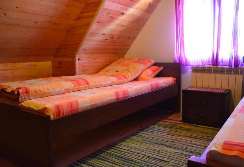 آپارتمان 3 خوابه, Family Apartments