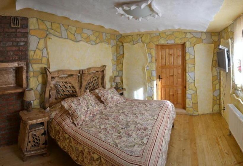 غرفة أساسية, Gostynets