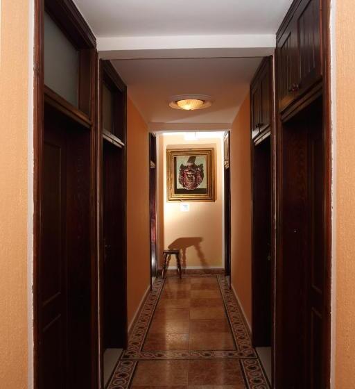 اتاق استاندارد سه تخته با بالکن, Rooms & Apartments Anka