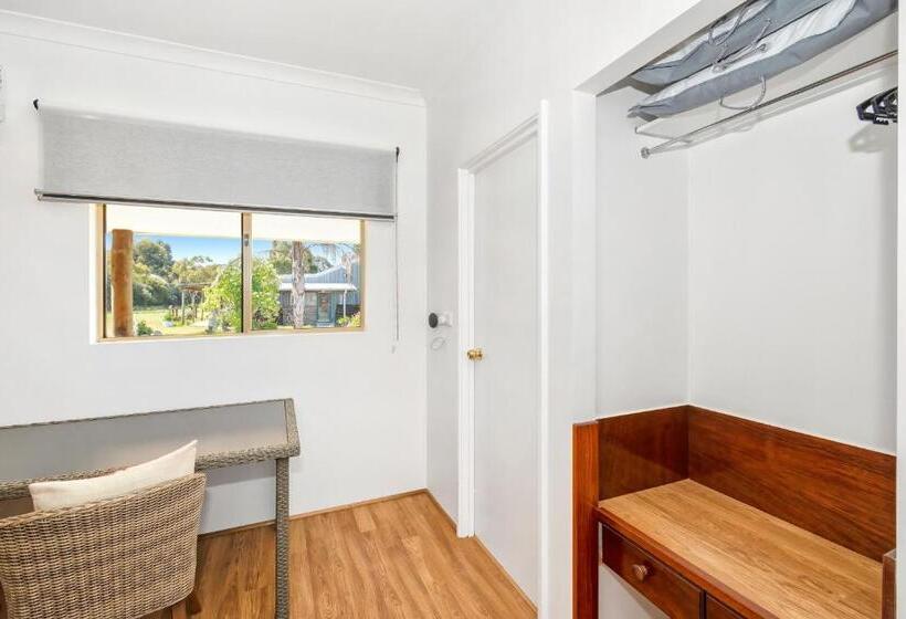 Номер Стандарт Вид на Сад, 101 Oatlands