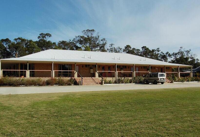 Номер Стандарт Вид на Сад, 101 Oatlands