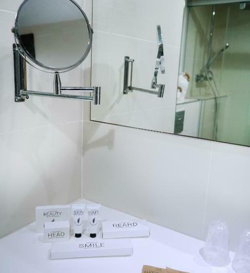 标准三人间, ALEGRIA Mariner