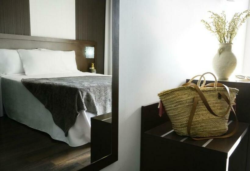 经典四人房间, ALEGRIA Mariner