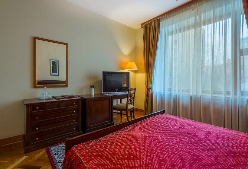 スタンダードルーム, Arbat