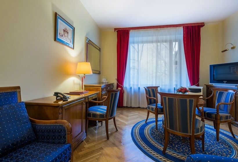 ジュニアスイート, Arbat