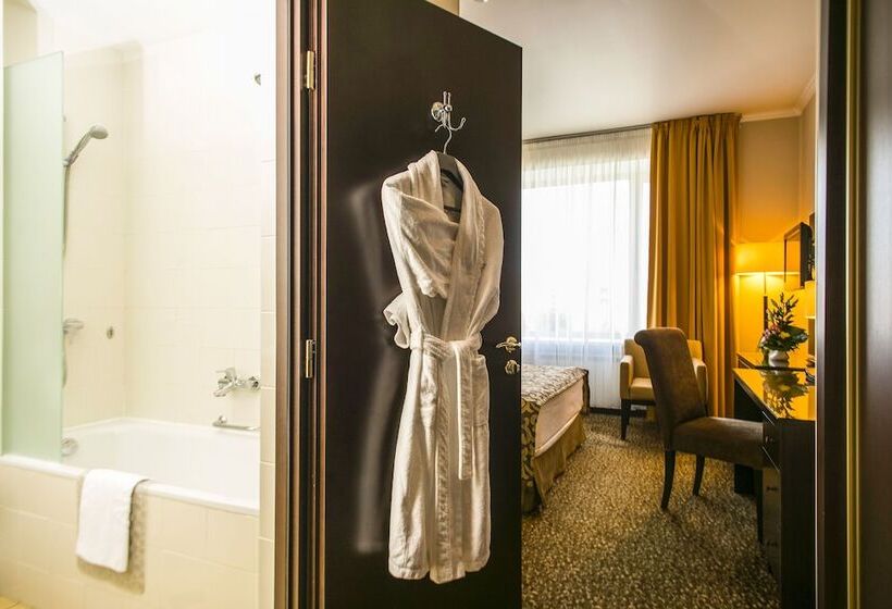 スタンダードルーム, Arbat