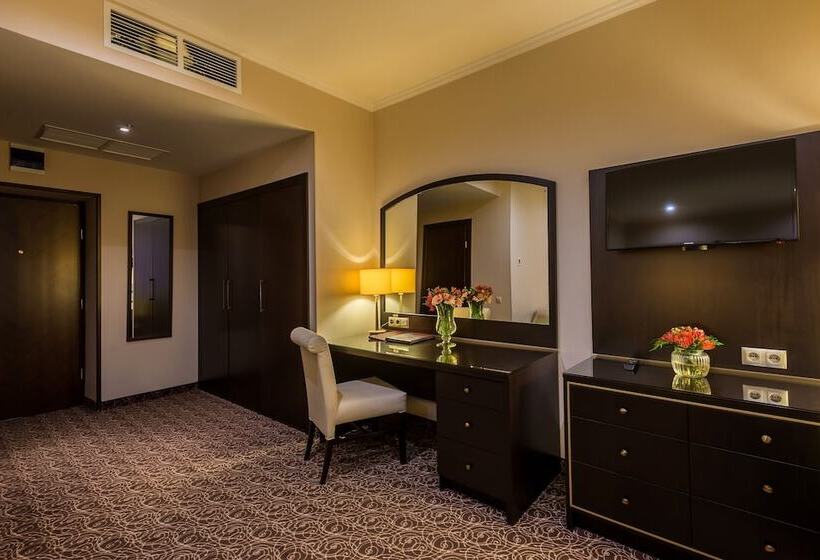 デラックスルーム, Arbat