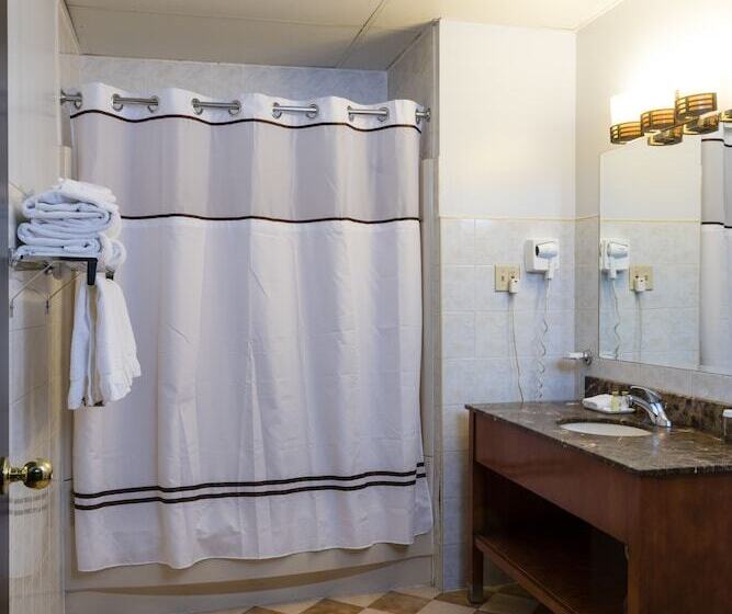 高级大房间, Broadway Plaza