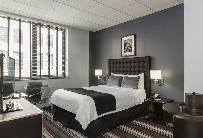 高级大房间, Broadway Plaza