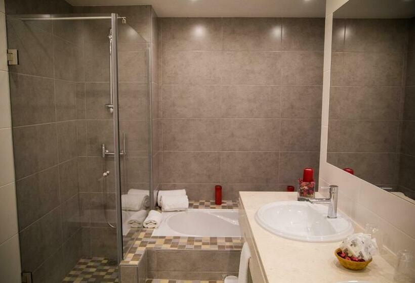 سوییت خانوادگی, Dom Fernando