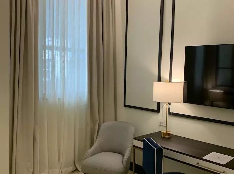 اتاق دلوکس مخصوص معلولین, Eurostars The Chemists' Club