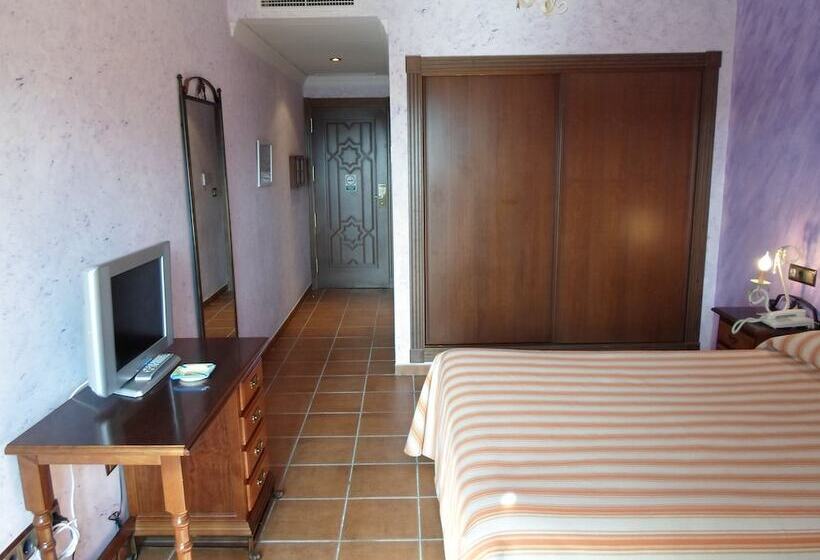 غرفة قياسية, El Doncel