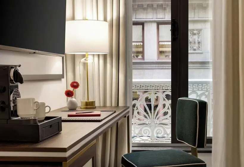 اتاق دلوکس مخصوص معلولین, Eurostars The Chemists' Club