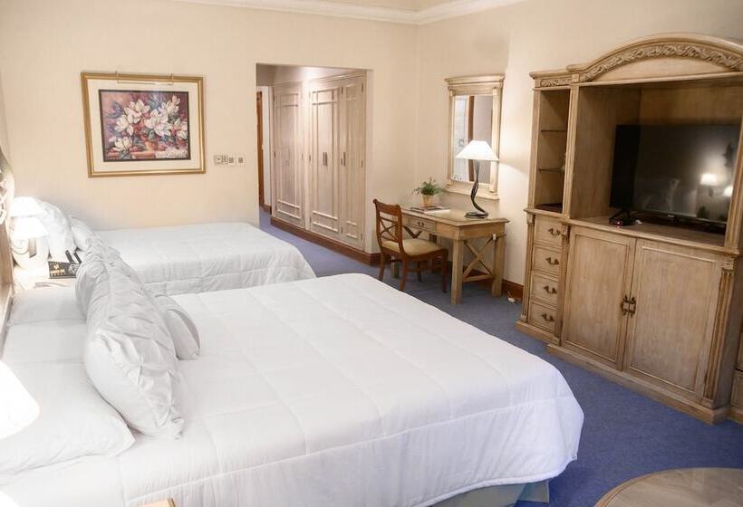 סוויטה דלוקס, Granados Park