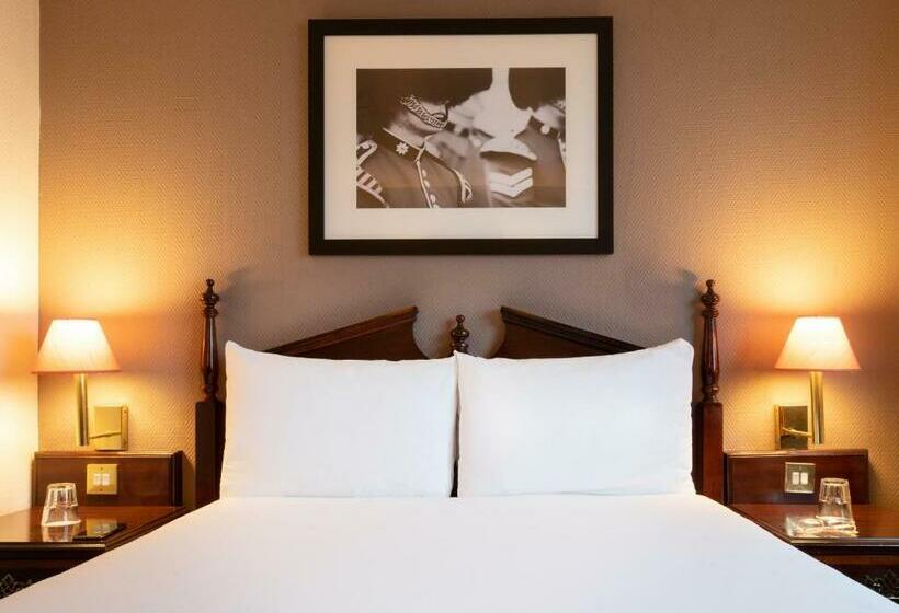 Номер Стандарт, Ibis London Earls Court