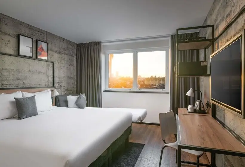 スーペリアファミリールーム, Ibis London Earls Court