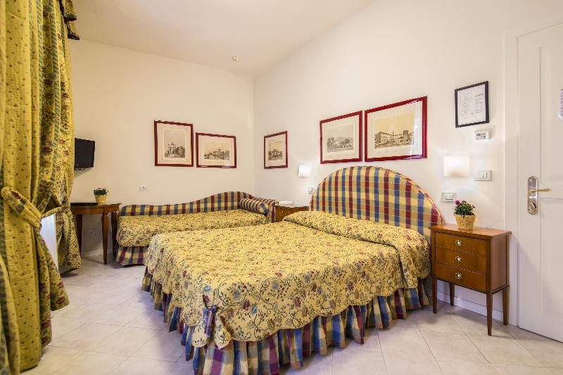 اتاق استاندارد سه نفره, Italia