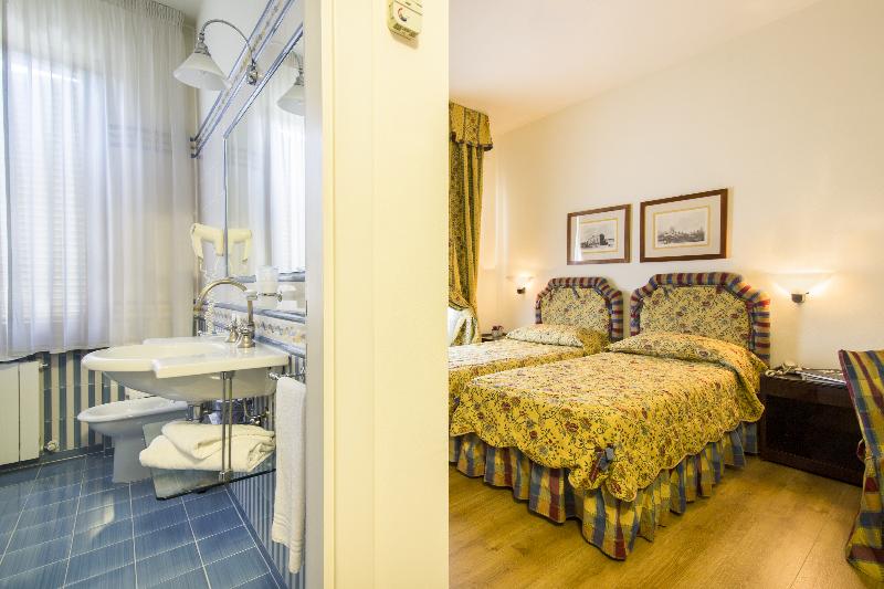 اتاق سوپریور سه تخته, Italia