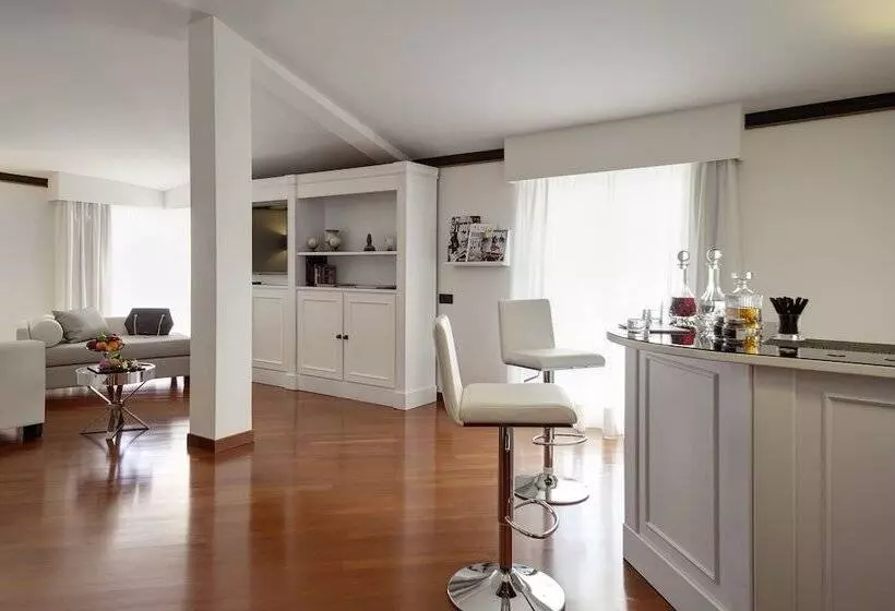 スイート, Meliá Milano