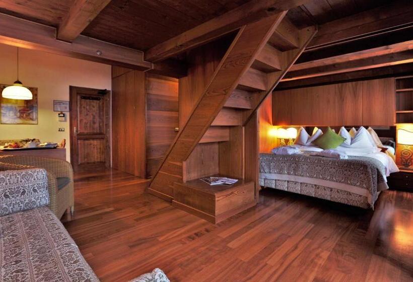 Семейный Номер, Mirage