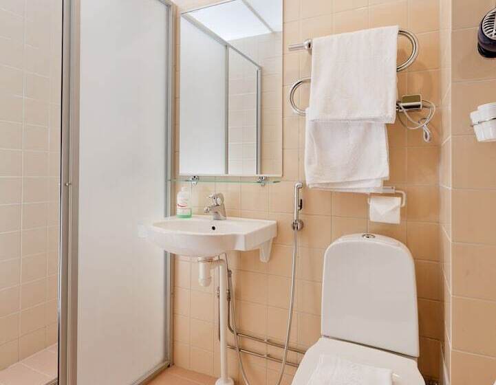 Номер Стандарт, Omena Hotel Turku Humalistonkatu