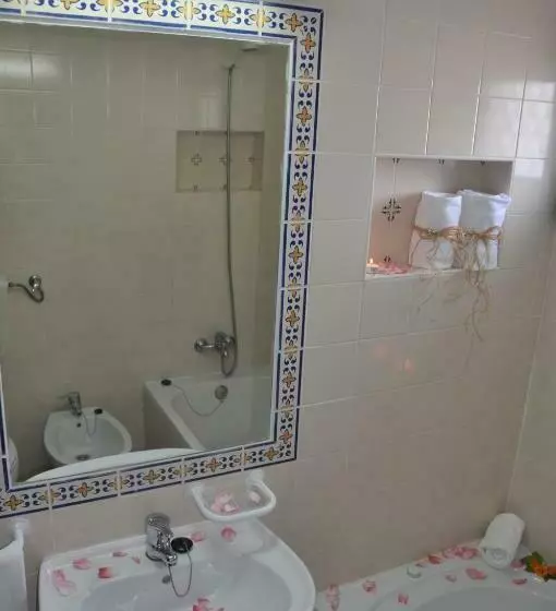 Villa 2 Makuuhuonetta, Pedras Da Rainha