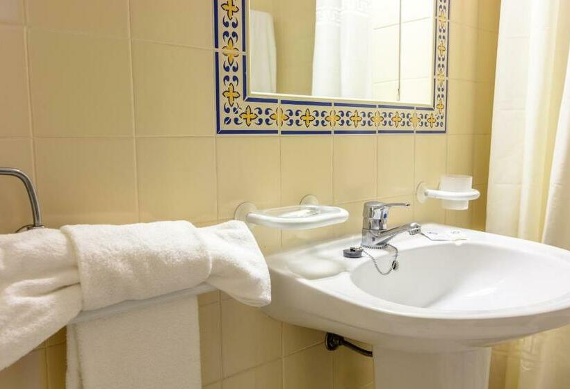 침실 3개 빌라, Pedras Da Rainha