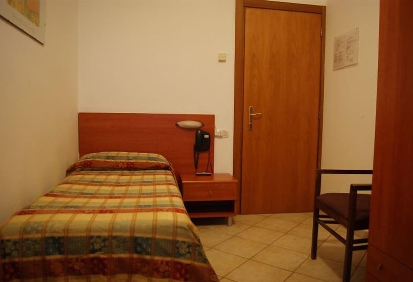 اتاق استاندارد, Vico Alto Siena