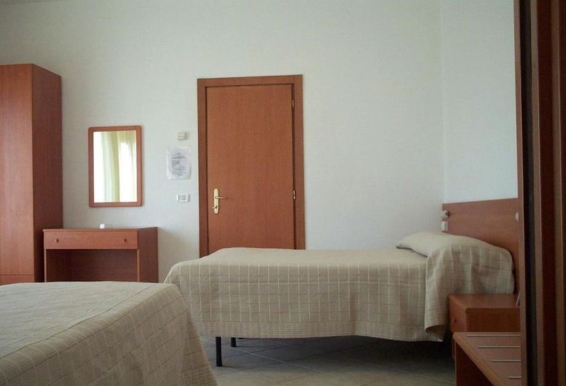 اتاق استاندارد چهار تخته, Vico Alto Siena