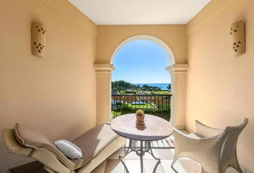 オーシャンビューデラックスルーム, The St. Regis Mardavall Mallorca Resort